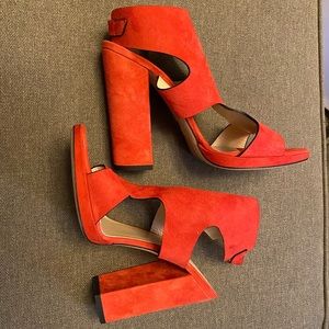 Kenneth Cole New York collection 🧡